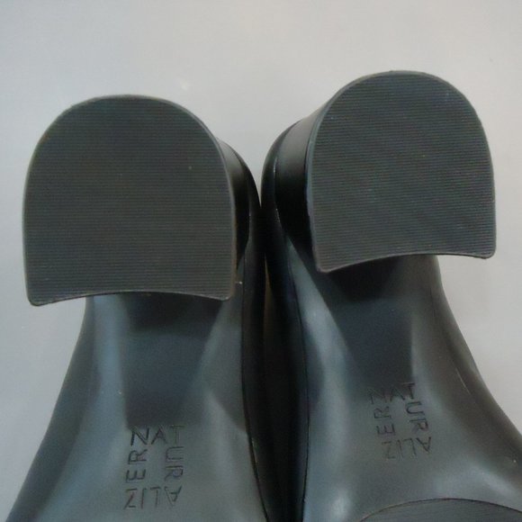 Naturalizer Black Heels Classic Design - Picture 13 of 15